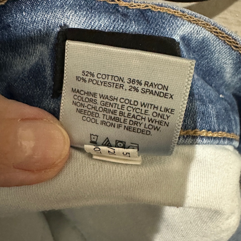 Express Skinny Mid Rise Distressed Jeans - Picture 4 of 4